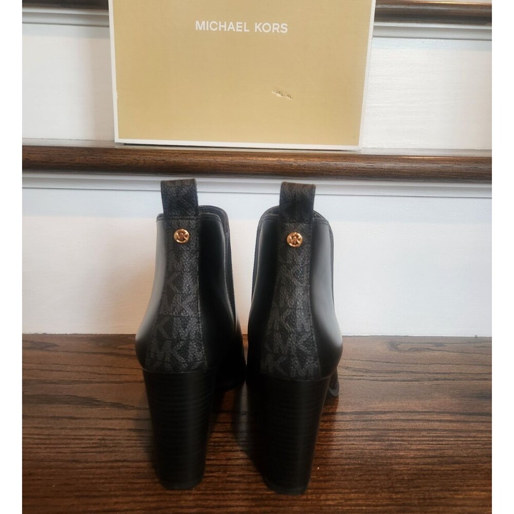 NIB-Michael Kors Evaline Heeled Booties Black Leather Ankle Boots Block Heel - 7 - Picture 9 of 13